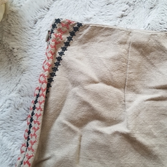 Ann Taylor Loft Cotton Linen Stitch Embroidered Beige Pencil Mini Skirt - Picture 7 of 9